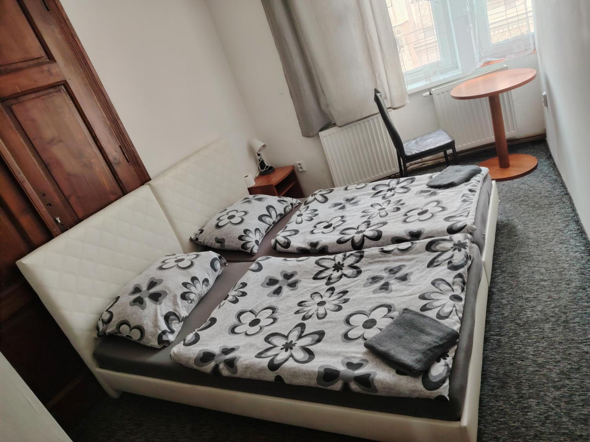 Centrum Ostrava - Rooms Buitenkant foto